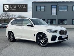 Vit Begagnad 2019 BMW X5 M Sport SUV | 529 000 kr (Marknadspris)