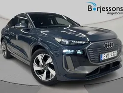 Blå Ny 2025 Audi Q6 Sportback e-tron S-Line SUV | 842 100 kr