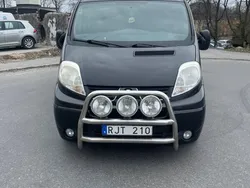 Svart Begagnad 2011 Renault Trafic Van | 65 900 kr (Marknadspris)