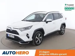 Vit Begagnad 2021 Toyota RAV4 Hybrid Edition SUV | 295 000 kr (Bra pris)