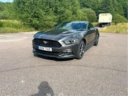 Grå Begagnad 2017 Ford Mustang Sportkupé | 200 000 kr