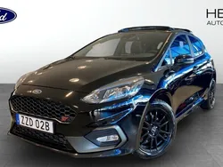 Svart (black) Begagnad 2021 Ford Fiesta Performance Edition Halvkombi | 229 900 kr