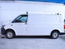Vit Begagnad 2018 VW T6 Van | 279 900 kr (Dyr)