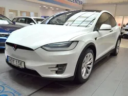 Vit Begagnad 2019 Tesla Model X Long Range SUV | 479 900 kr