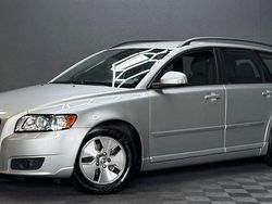 Ljusgrå (grå) Begagnad 2011 Volvo V50 Momentum Kombi | 74 900 kr (Marknadspris)