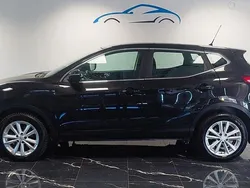 Svart Begagnad 2015 Nissan Qashqai SUV | 119 900 kr (Marknadspris)