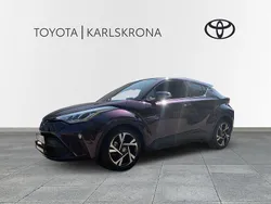Lila Begagnad 2022 Toyota C-HR SUV | 249 000 kr (Marknadspris)