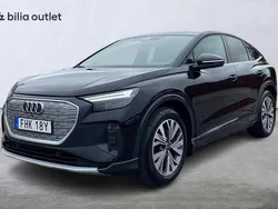 Svart Begagnad 2023 Audi Q4 Sportback e-tron Comfort SUV | 354 900 kr