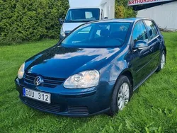 Mörkblå Begagnad 2007 VW Golf VI Trendline Halvkombi | 42 000 kr (Marknadspris)