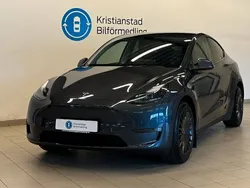 Grå Begagnad 2022 Tesla Model Y Long Range SUV | 329 900 kr (Superpris)