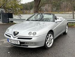 Silver Begagnad 1999 Alfa Romeo Spider Lusso Cab | 69 500 kr