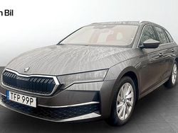 Grå Begagnad 2025 Skoda Octavia Selection Kombi | 299 900 kr (Bra pris)