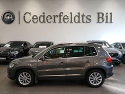 Mörkgrå Begagnad 2011 VW Tiguan Sportline SUV | 129 900 kr (Marknadspris)