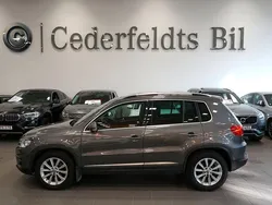 Mörkgrå Begagnad 2011 VW Tiguan Sportline SUV | 139 900 kr (Lite dyr)