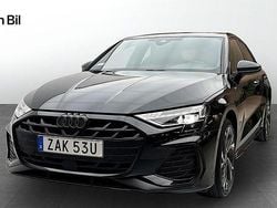 Svart (mytsvart metallic) Begagnad 2025 Audi A3 Sportback Premium Halvkombi | 379 000 kr