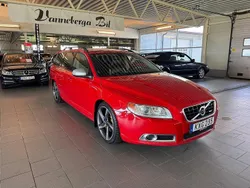 Röd Begagnad 2010 Volvo V70 R-Design Kombi | 89 900 kr (Lite dyr)