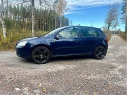 Blå Begagnad 2007 VW Golf V Trendline Halvkombi | 32 500 kr (Marknadspris)