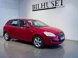 Röd Begagnad 2008 Kia Ceed 4 Halvkombi | 49 900 kr (Marknadspris)