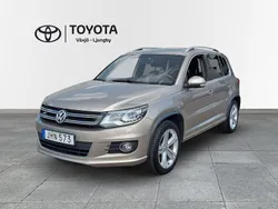Ljusbrun (brun) Begagnad 2015 VW Tiguan R-line SUV | 139 000 kr (Marknadspris)