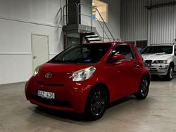 Röd Begagnad 2011 Toyota iQ Halvkombi | 49 900 kr (Marknadspris)