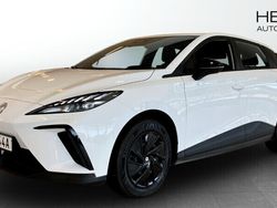 Vit (white) Begagnad 2023 MG MG4 EV Halvkombi | 259 900 kr (Marknadspris)