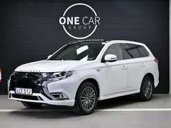 Vit Begagnad 2019 Mitsubishi Outlander P-HEV Edition SUV | 259 900 kr (Marknadspris)