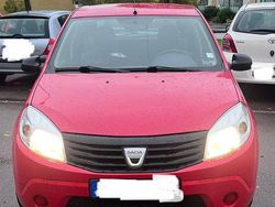 Röd Begagnad 2010 Dacia Sandero Halvkombi | 30 000 kr (Lite dyr)