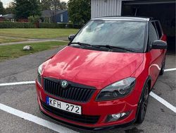 Röd Begagnad 2012 Skoda Fabia Monte Carlo Halvkombi | 69 900 kr (Marknadspris)
