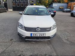 Vit Begagnad 2014 VW Passat Alltrack Kombi | 75 000 kr (Marknadspris)