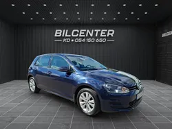 Mörkblå Begagnad 2016 VW Golf VII Halvkombi | 119 900 kr (Marknadspris)