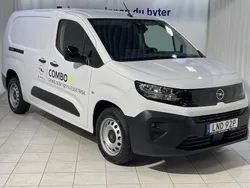 Vit (icy white) Ny 2024 Opel Combo Minibuss | 331 250 kr (Marknadspris)