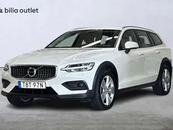 Vit Begagnad 2021 Volvo V60 CC Kombi | 324 900 kr (Lite dyr)