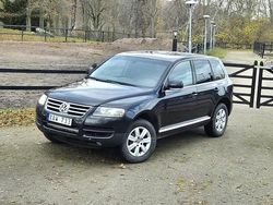 Svart Begagnad 2006 VW Touareg SUV | 55 000 kr (Marknadspris)
