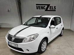 Vit Begagnad 2010 Dacia Sandero Ambiance Halvkombi | 27 000 kr