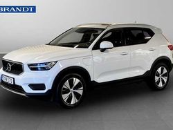 Vit Begagnad 2020 Volvo XC40 Momentum SUV | 254 900 kr (Bra pris)