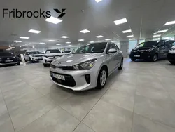Grå Begagnad 2017 Kia Rio Launch Edition Halvkombi | 104 900 kr (Marknadspris)
