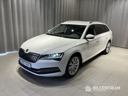 Vit Begagnad 2020 Skoda Superb Style Kombi | 269 900 kr (Marknadspris)