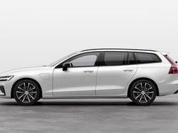 Vit Ny 2024 Volvo V60 Plus Kombi | 563 500 kr (Dyr)