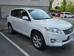 Vit Begagnad 2012 Toyota RAV4 SUV | 100 000 kr (Bra pris)