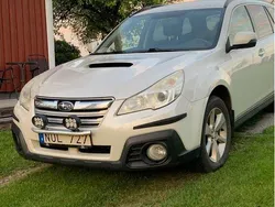 Vit Begagnad 2013 Subaru Outback SUV | 30 000 kr (Superpris)