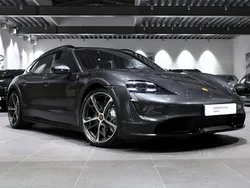 Mörkgrå Begagnad 2021 Porsche Taycan Turbo Cross Turismo Sedan | 955 000 kr