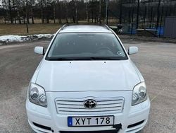 Begagnad 2006 Toyota Avensis Kombi | 27 500 kr (Marknadspris)