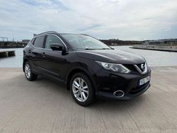 Lila (svart) Begagnad 2014 Nissan Qashqai 360º SUV | 104 900 kr (Marknadspris)
