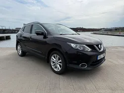 Lila (svart) Begagnad 2014 Nissan Qashqai 360º SUV | 104 900 kr (Marknadspris)