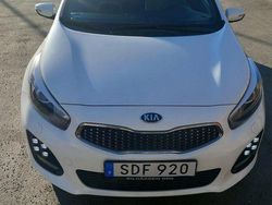 Vit Begagnad 2018 Kia Ceed Sportswagon GT-Line Kombi | 135 000 kr (Bra pris)