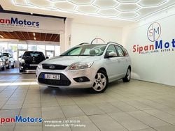 Grå Begagnad 2010 Ford Focus Platinum Kombi | 49 000 kr (Marknadspris)