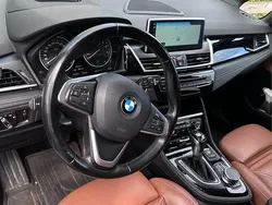 Vit Begagnad 2018 BMW 225 Active Tourer Sport Line Minibuss | 165 000 kr (Marknadspris)