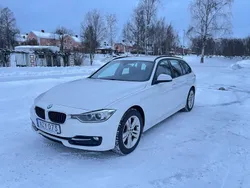 Vit Begagnad 2013 BMW 318 Sport Line Kombi | 129 900 kr (Lite dyr)