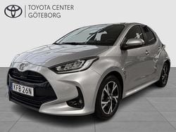 Silver Begagnad 2024 Toyota Yaris Hybrid Active Halvkombi | 259 900 kr (Lite dyr)