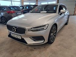 Silver metallic Begagnad 2021 Volvo V60 Inscription Kombi | 329 000 kr (Marknadspris)